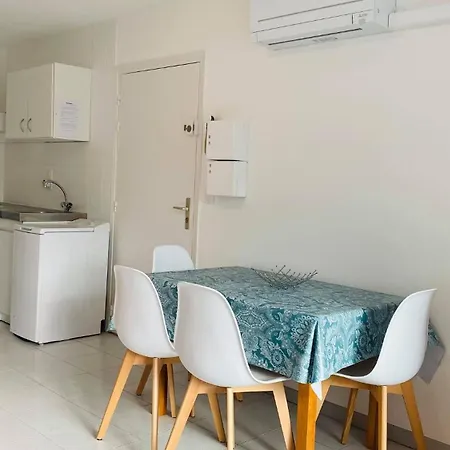 8 Les Carolines 2 Appartement